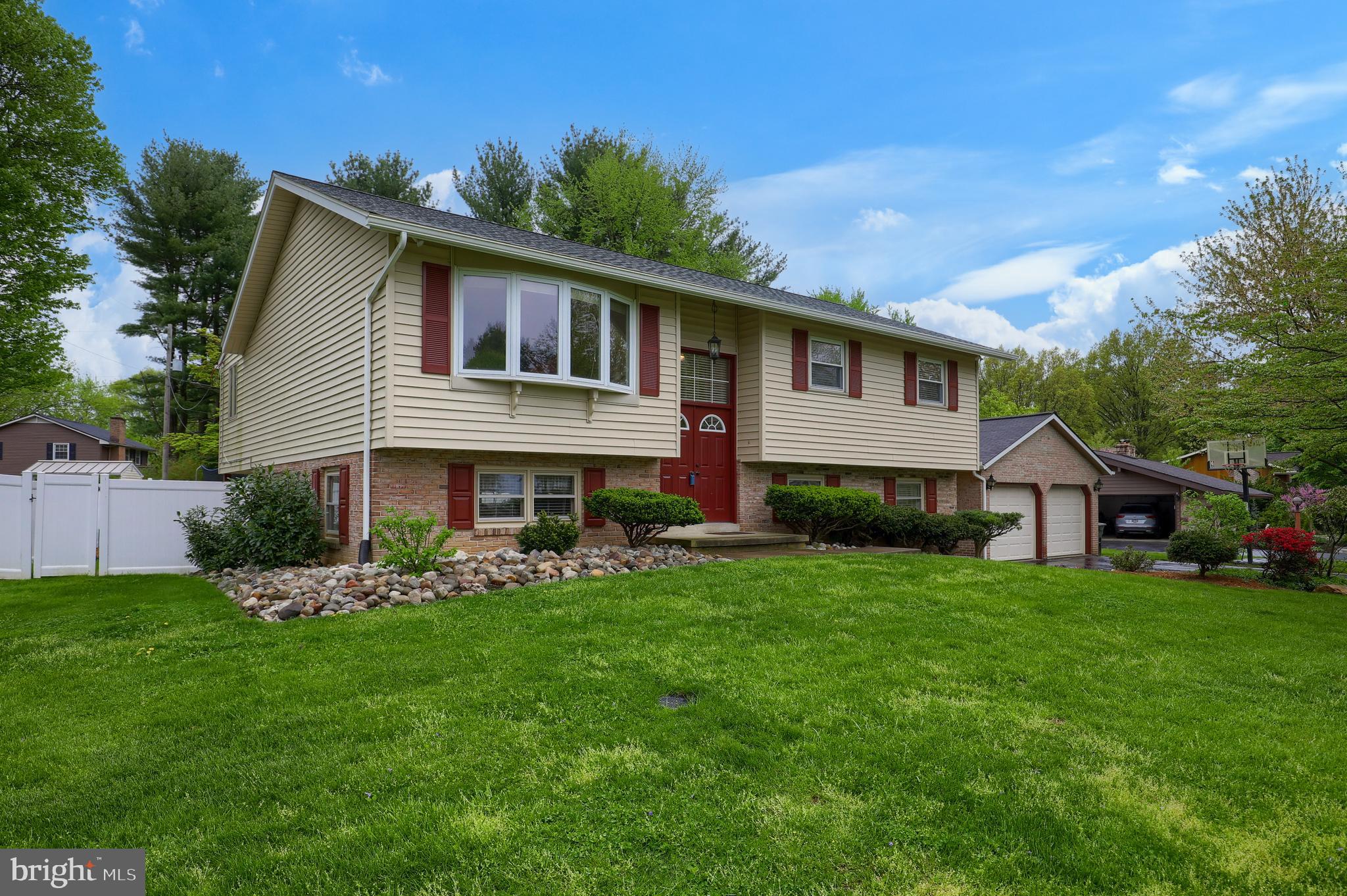 2829 Brookfield Road Lancaster, PA 17601 - Photo 4 of 54