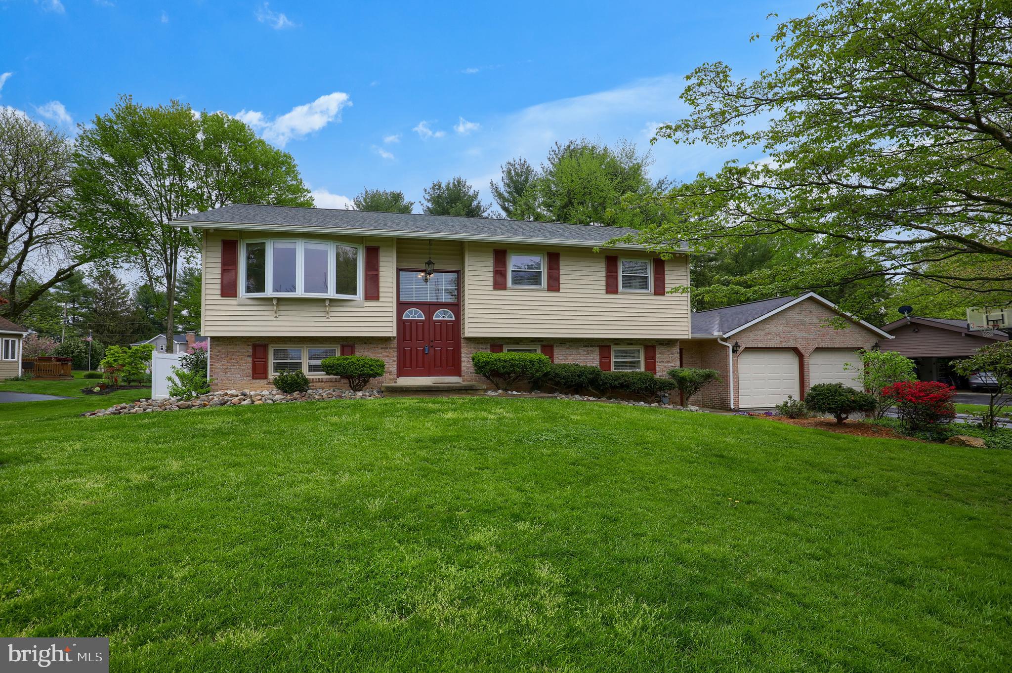 2829 Brookfield Road Lancaster, PA 17601 - Photo 5 of 54