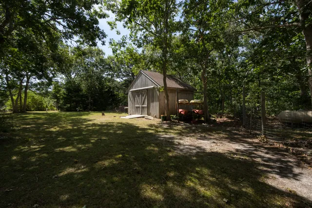 $1,985,000 | 36 Smith Hollow Drive, Edgartown, MA 02539