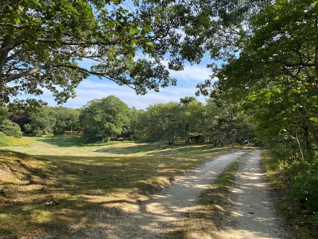 $1,985,000 | 36 Smith Hollow Drive, Edgartown, MA 02539
