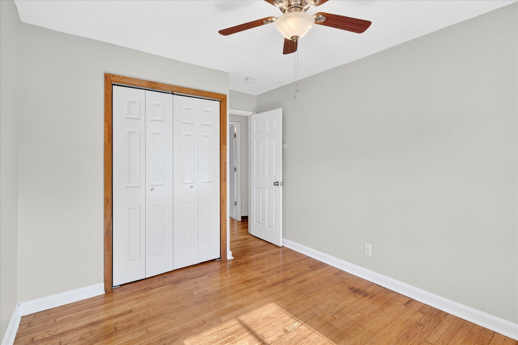 1345 East Walnut Street Springfield, MO 65802 - Photo 25 of 43 33-32