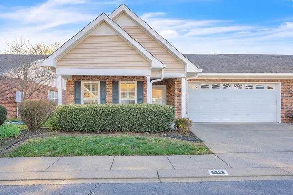 $375,000 | 646 Forest Glen Circle, Murfreesboro, TN 37128