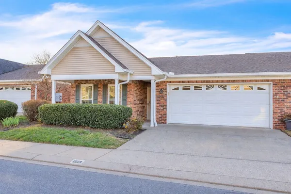 $375,000 | 646 Forest Glen Circle, Murfreesboro, TN 37128