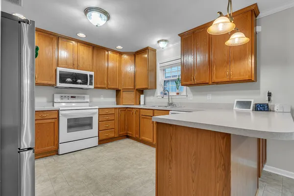 $375,000 | 646 Forest Glen Circle, Murfreesboro, TN 37128