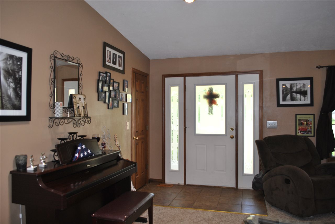 74 Foxridge Drive Springville, IN 47462 - Photo 12 of 36 Gallery Image 12