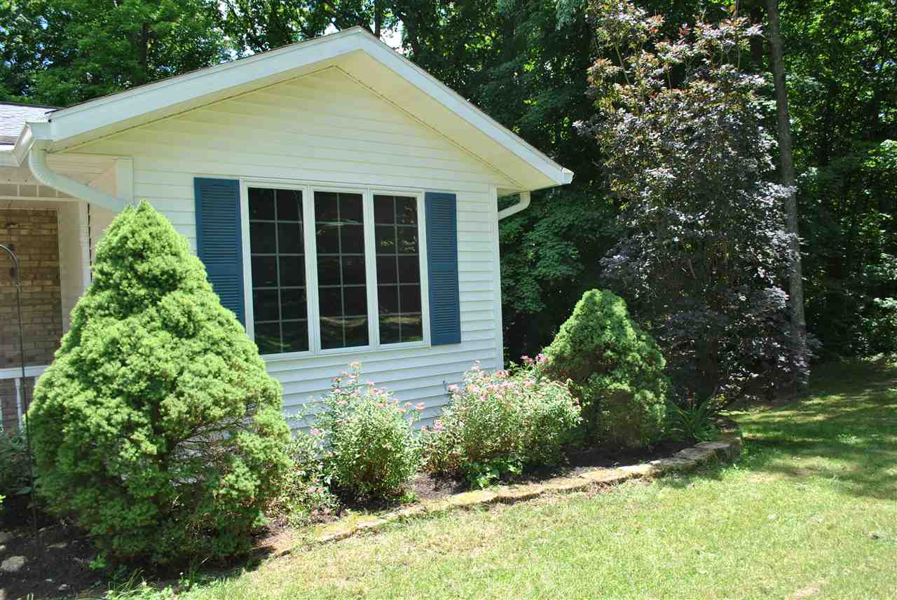 74 Foxridge Drive Springville, IN 47462 - Photo 3 of 36 Gallery Image 3