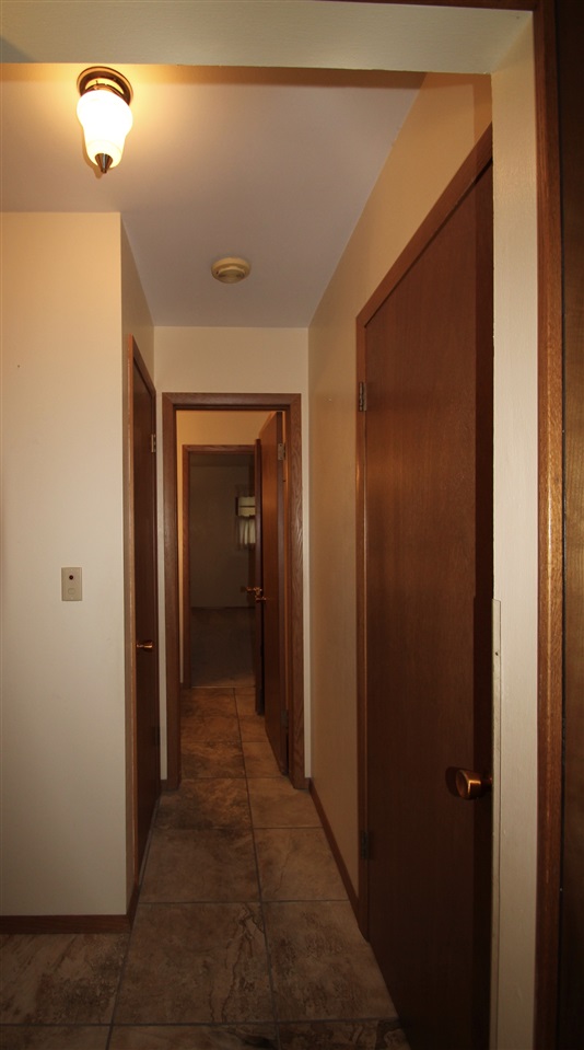 3402 Ridge Avenue Rockford, IL 61103 - Photo 9 of 17 Gallery Image 9