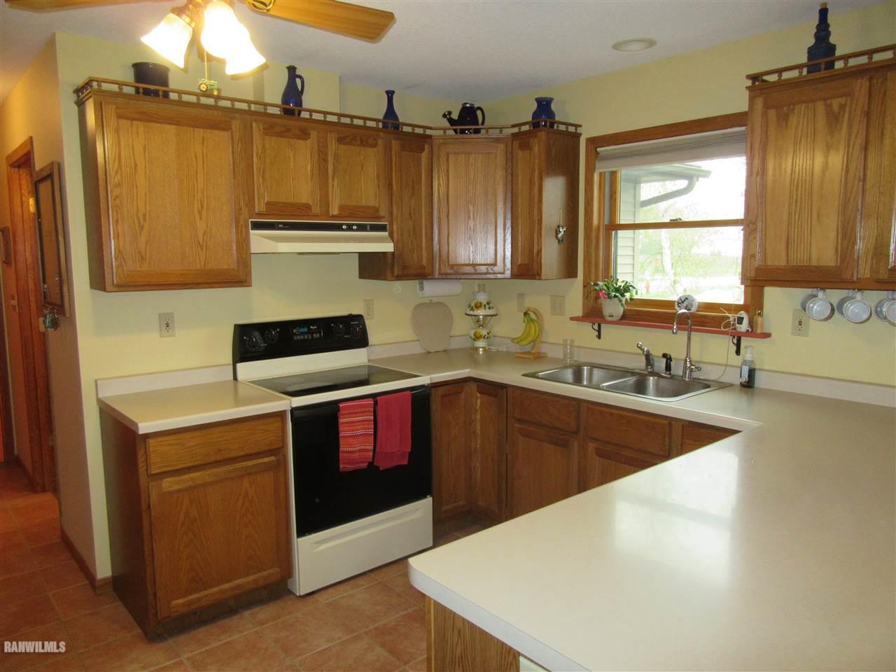 218 West Division Road Shannon, IL 61078 - Photo 10 of 27 Gallery Image 10