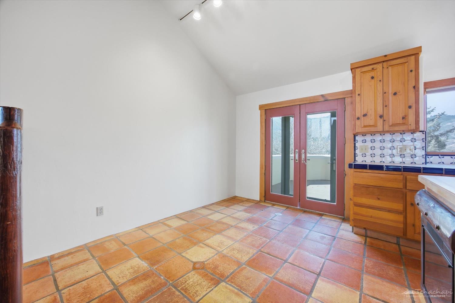 28221 Cumberland Road Tehachapi, CA 93561 - Photo 27 of 98 Gallery Image 27