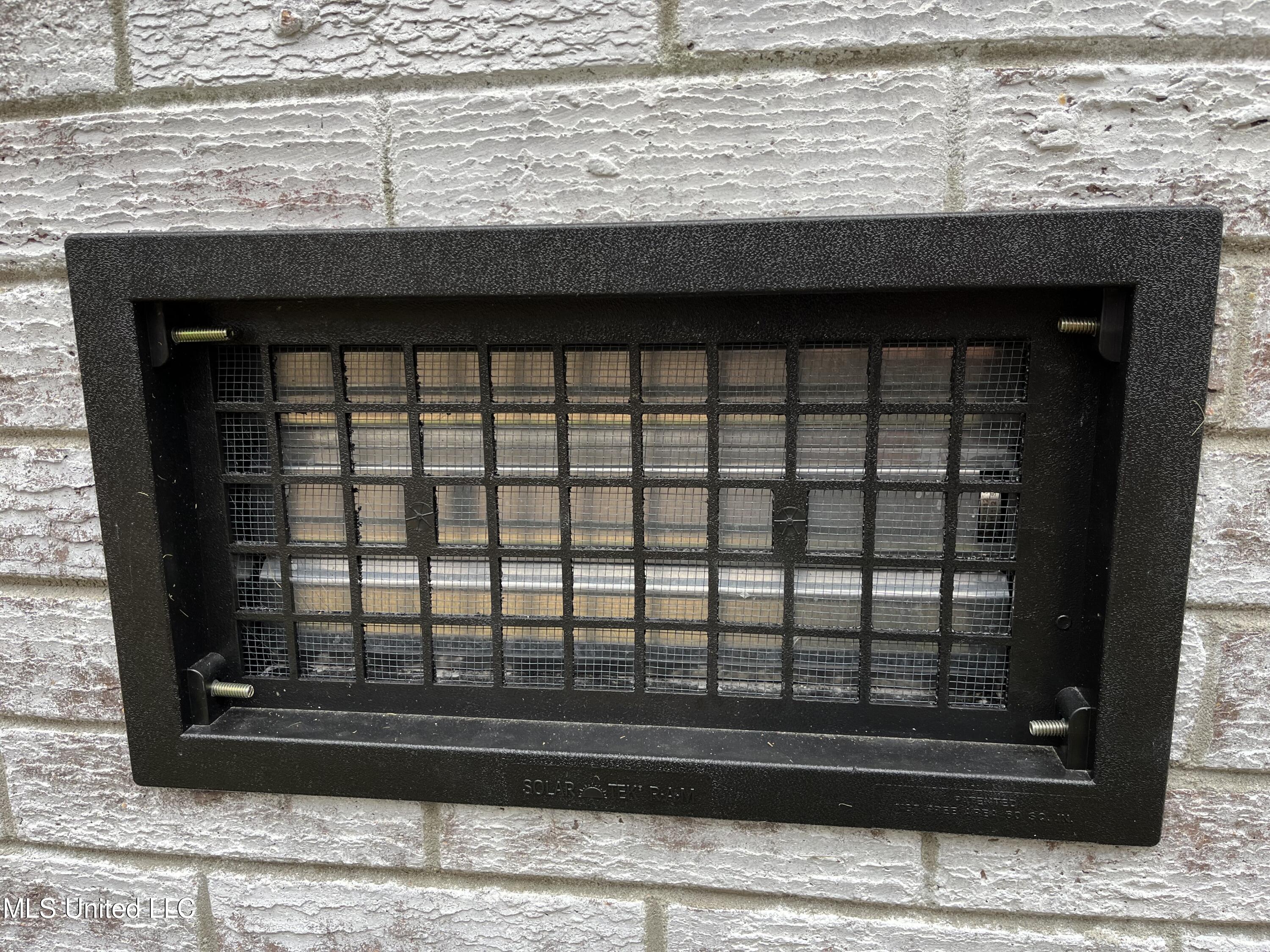 3777 Spring Port Road Sardis, MS 38666 - Photo 14 of 56 New automatic foundation vents