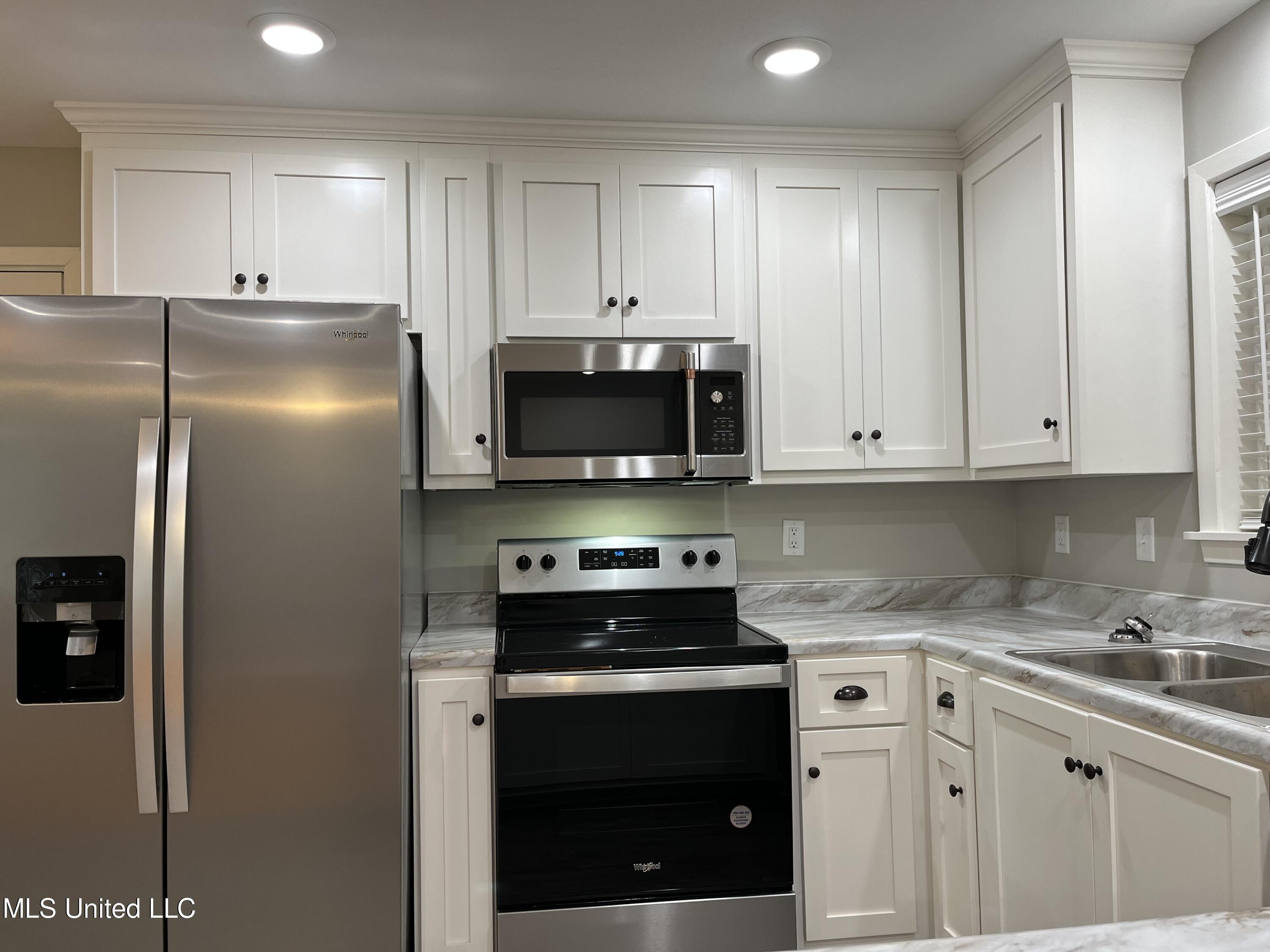 3777 Spring Port Road Sardis, MS 38666 - Photo 25 of 56 All new applainces