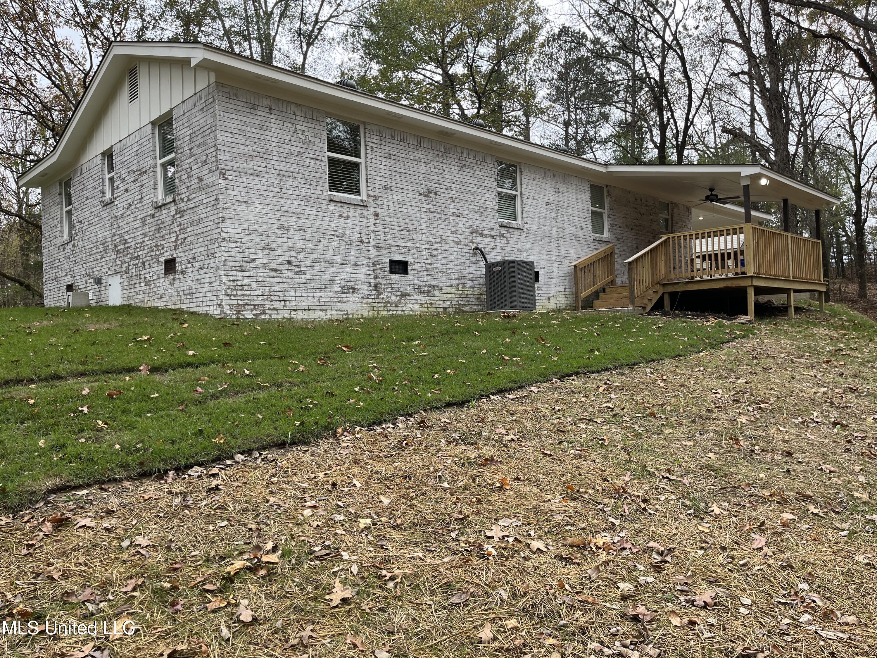 3777 Spring Port Road Sardis, MS 38666 - Photo 6 of 56 IMG_6617