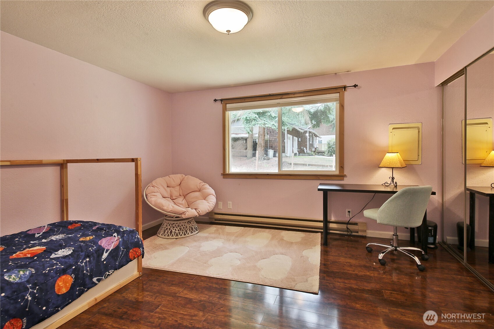 6255 Bayview Road Clinton, WA 98236 - Photo 14 of 40 Gallery Image 14