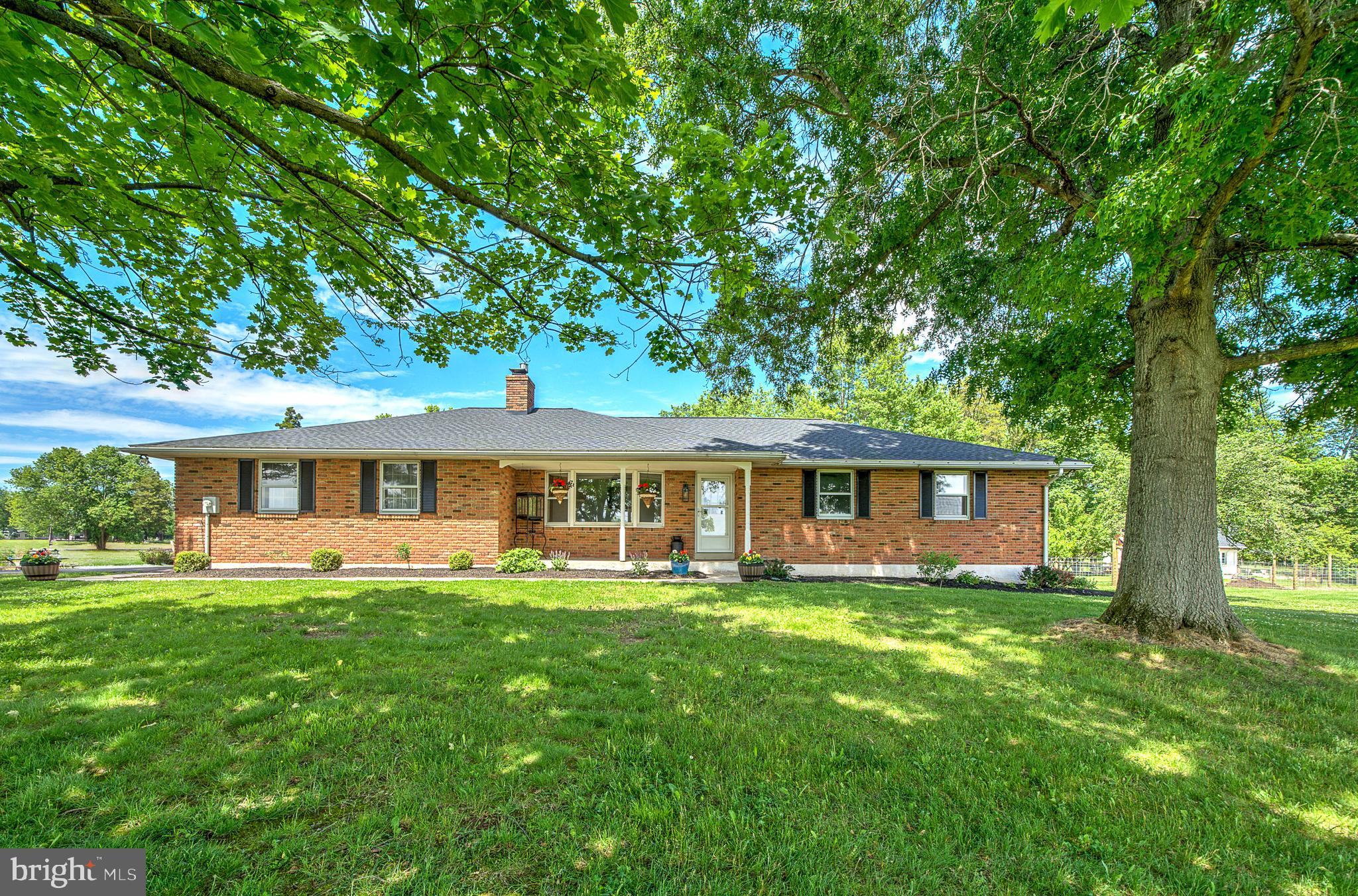 141 Green Hill Road Barto, PA 19504 - Photo 2 of 95