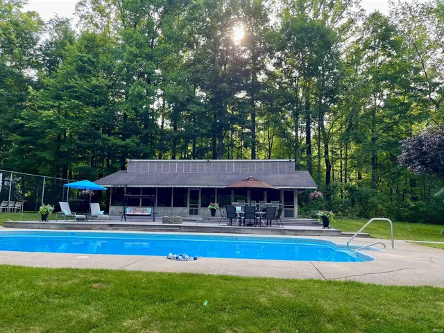 $625,000 | 22377 Madison Road, South Bend, IN 46614