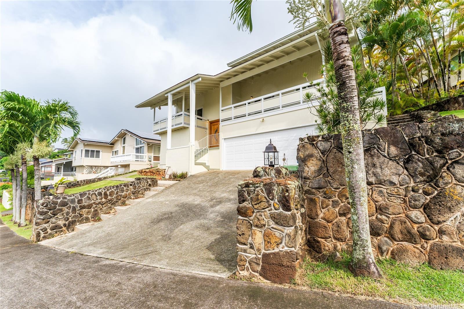 2522 Halekoa Drive, Honolulu, HI 96821 Compass