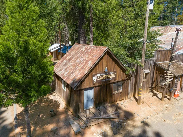 $359,000 | 12225 La Porte Road, Clipper Mills, CA 95930