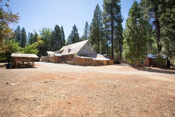 $359,000 | 12225 La Porte Road, Clipper Mills, CA 95930