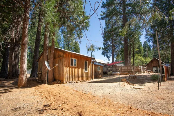 $359,000 | 12225 La Porte Road, Clipper Mills, CA 95930