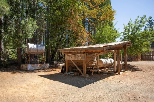 $359,000 | 12225 La Porte Road, Clipper Mills, CA 95930