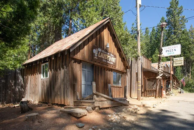 $359,000 | 12225 La Porte Road, Clipper Mills, CA 95930
