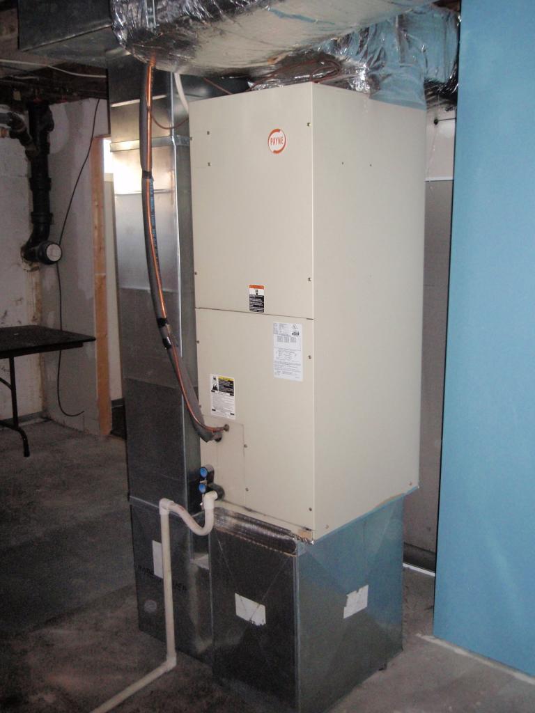 2021 Laura Road Northwest Roanoke, VA 24017 - Photo 18 of 22 HVAC
