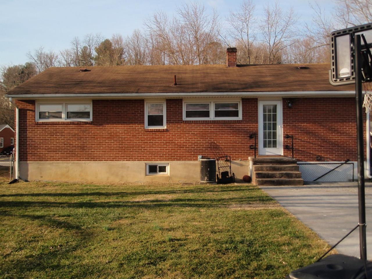 2021 Laura Road Northwest Roanoke, VA 24017 - Photo 22 of 22 Back of Home