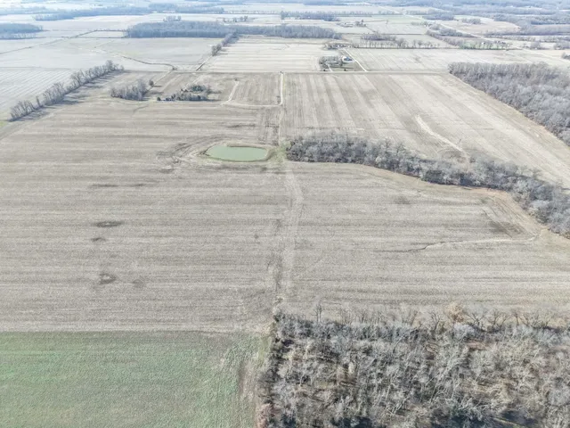 $2,600,000 | 0 East County Road, Unit 950, McLeansboro, IL 62859