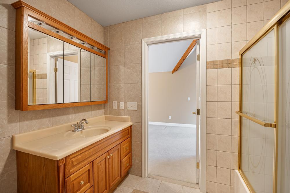 7144 Houser Ridge Lane Hixson, TN 37343 - Photo 28 of 37 2025_05_May_7144_Houser_Ridge_Ln_0037