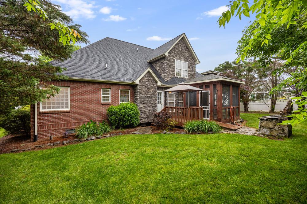 7144 Houser Ridge Lane Hixson, TN 37343 - Photo 34 of 37 2025_05_May_7144_Houser_Ridge_Ln_0010