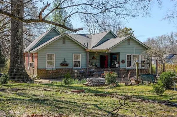 a view of outdoor space yard and patio