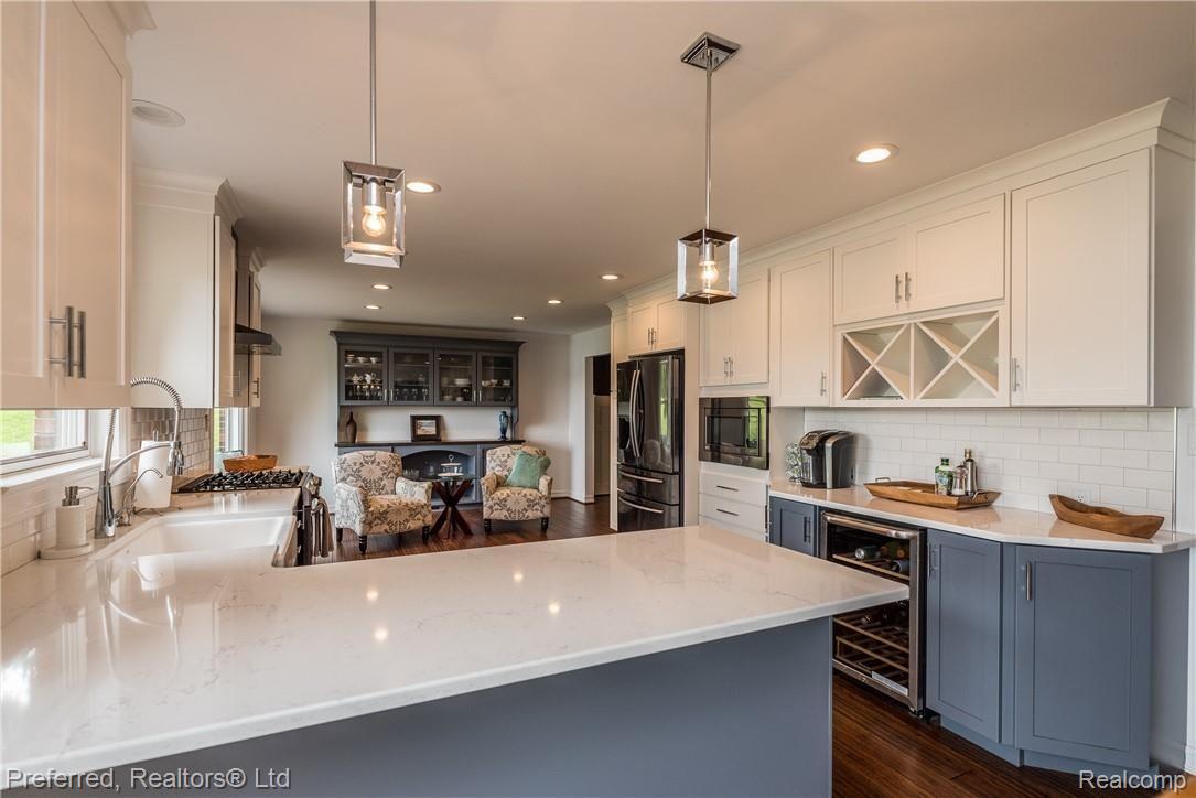 7506 McGuire Road Fenton, MI 48430 - Photo 8 of 50 DSC_1572.jpg
