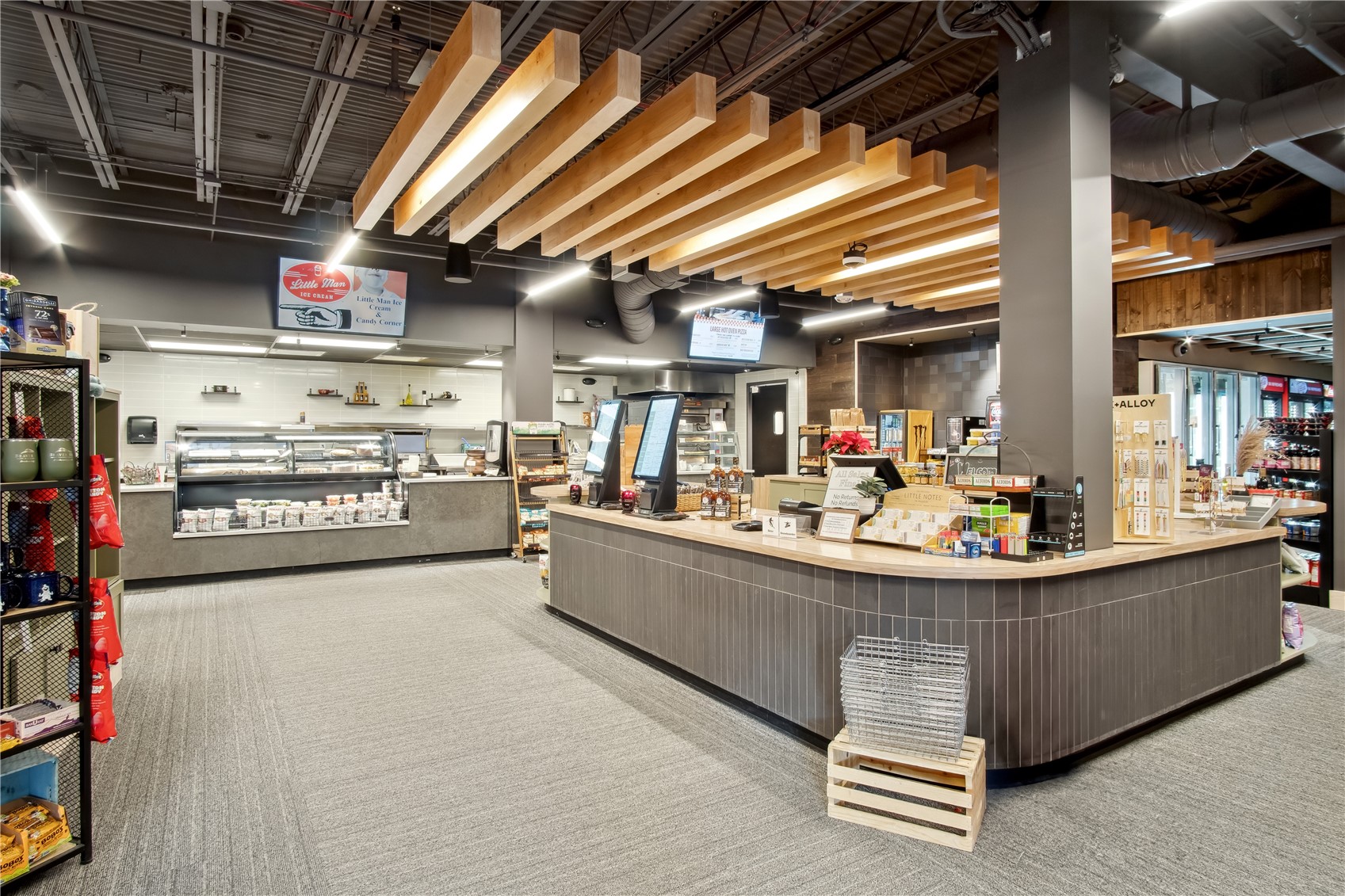 640 Village Road, Unit 4420 Breckenridge, CO 80424 - Photo 30 of 47 Skywalk Market (On-site) with Starbucks Coffee