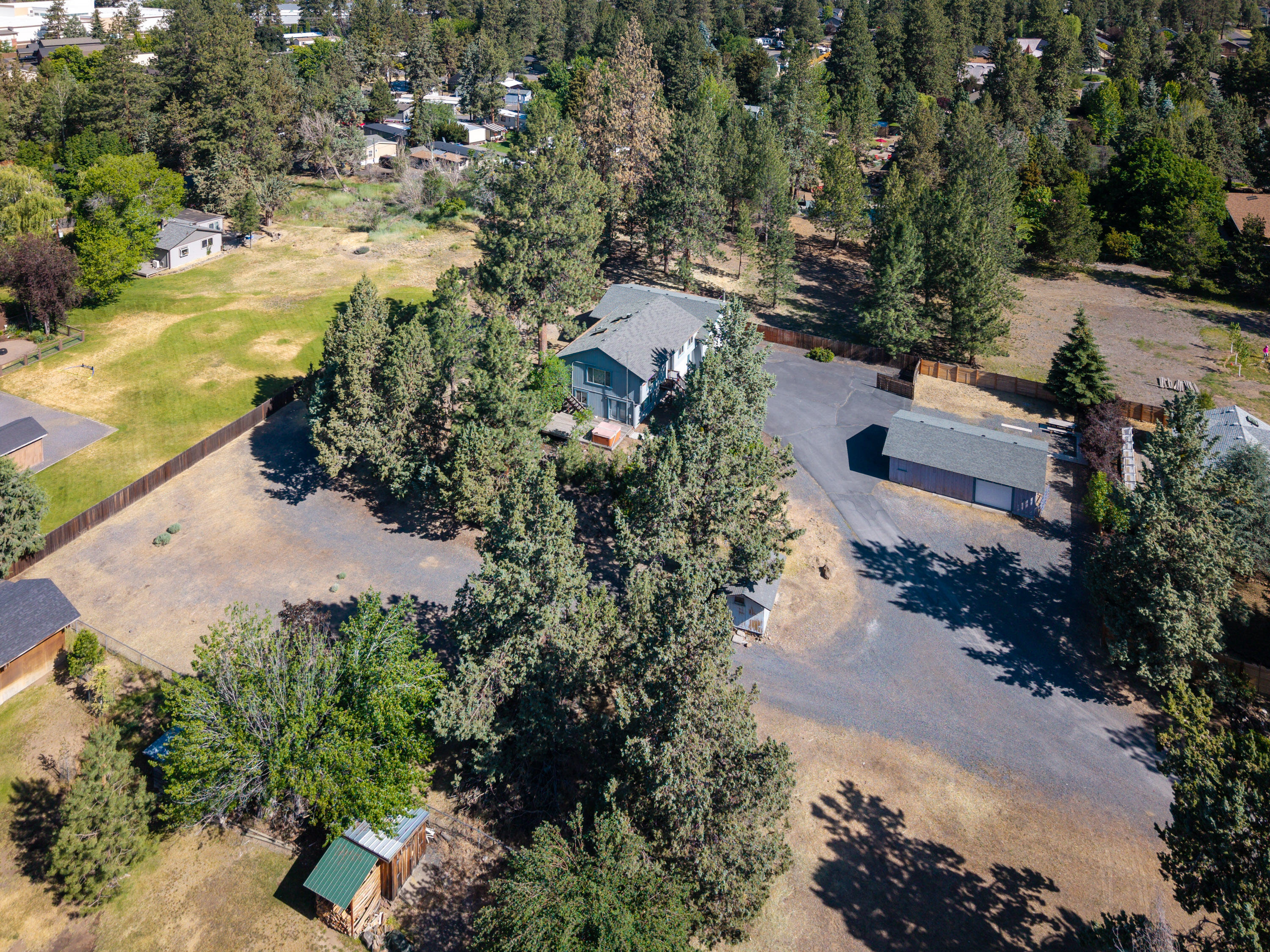 61235 Benham Road Bend, OR 97702 - Photo 41 of 47 TPark_0695_061725