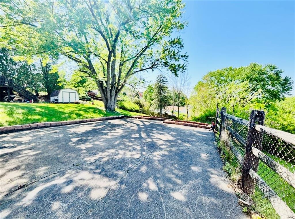 1376 Hamilton Road Pittsburgh, PA 15234 - Photo 21 of 24 Gallery Image 21