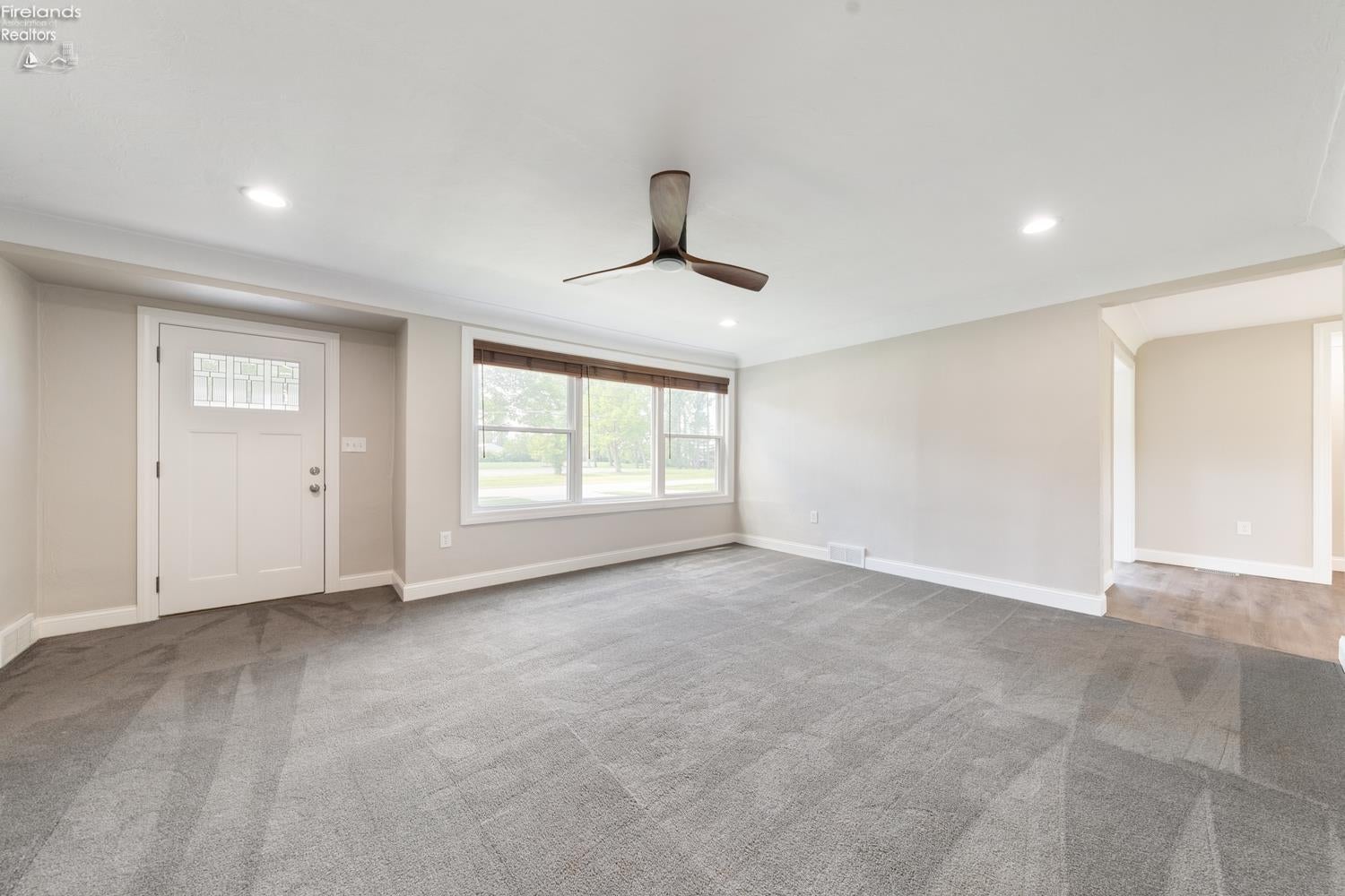 1092 Farnsworth Road Waterville, OH 43566 - Photo 11 of 37 Gallery Image 11