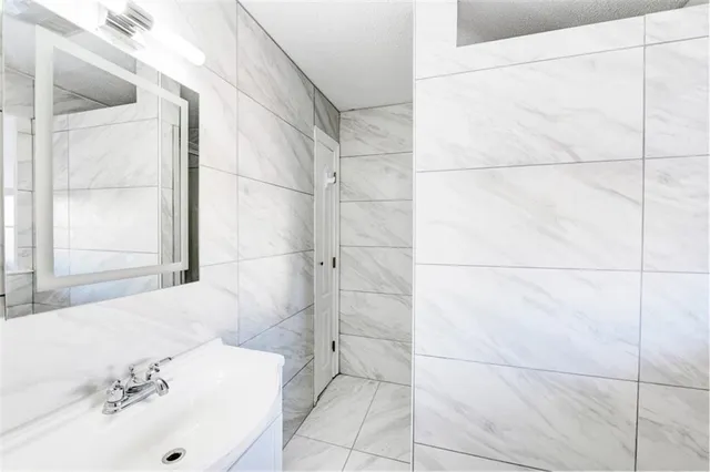 $2,800 | 5923 General Haig Street, New Orleans, LA 70124