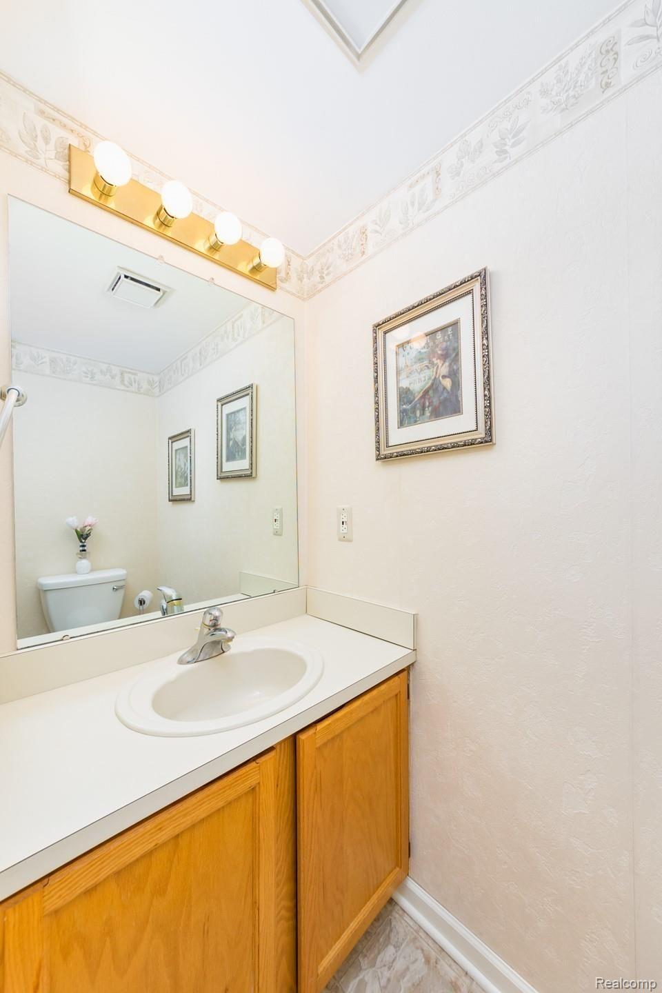 39981 Crosswinds Road Novi, MI 48375 - Photo 15 of 23 Welcome Home (4).jpg