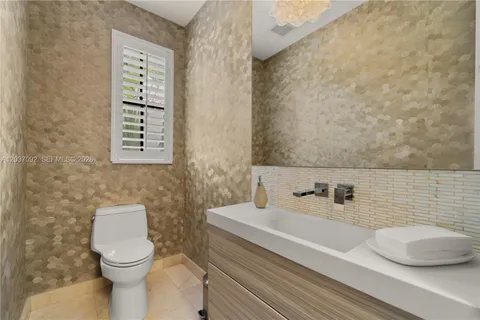 $6,495,000 | 1803 South Bayshore Lane, Miami, FL 33133
