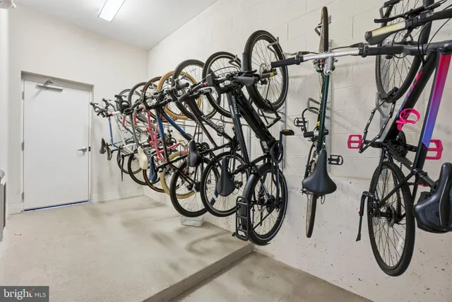 $2,600 | 989 South Buchanan Street, Unit 303, Arlington, VA 22204