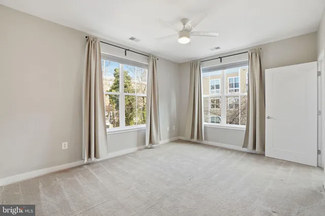 $2,600 | 989 South Buchanan Street, Unit 303, Arlington, VA 22204