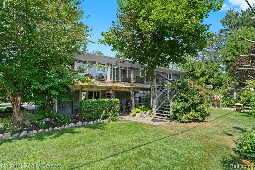 1785 Middle Road Highland, MI 48357 - Photo 31 of 50