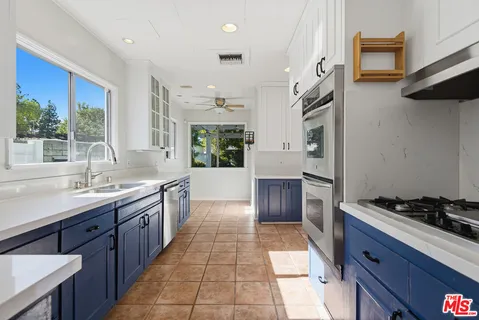 $1,295,000 | 4631 Buffalo Avenue, Sherman Oaks, CA 91423