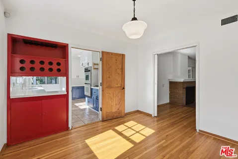 $1,295,000 | 4631 Buffalo Avenue, Sherman Oaks, CA 91423