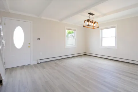 $649,000 | 2 Tanners Lane, Levittown, NY 11756
