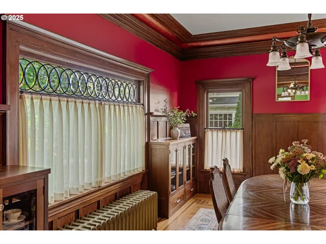 $3,000,000 | 1408 Northeast Knott Street, Portland, OR 97212