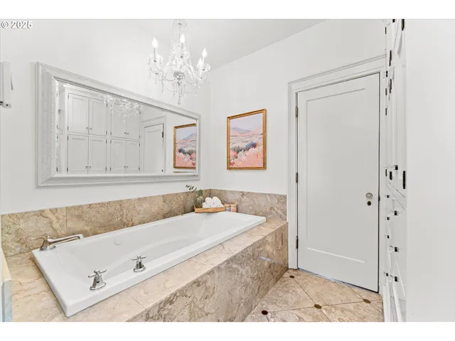 $3,000,000 | 1408 Northeast Knott Street, Portland, OR 97212