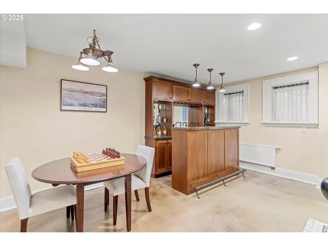 $3,000,000 | 1408 Northeast Knott Street, Portland, OR 97212