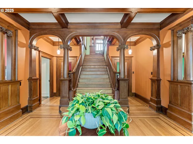 $3,000,000 | 1408 Northeast Knott Street, Portland, OR 97212