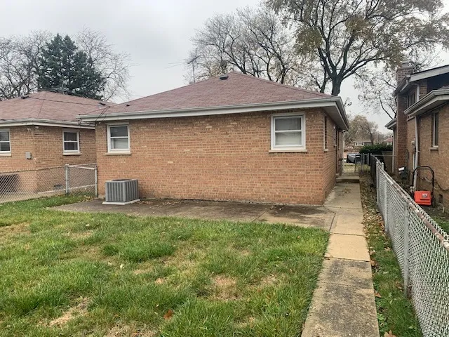 $129,000 | 12613 South Marshfield Avenue, Calumet Park, IL 60827